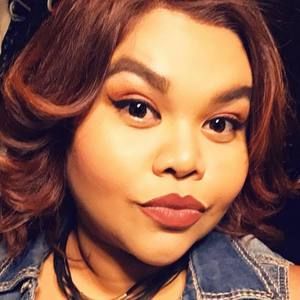 Meet your Posher, Cassandra